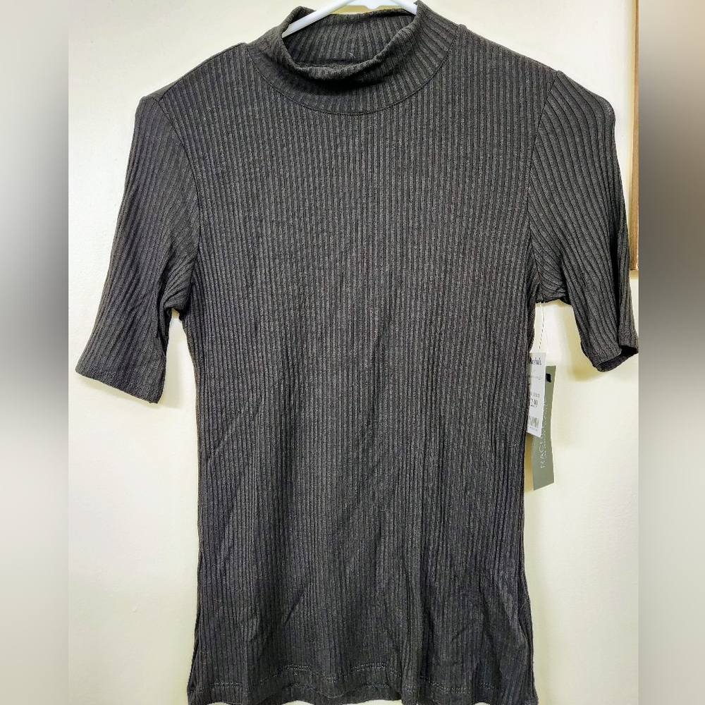 🎉2/$6 Rachel Zoe Black half turtle neck size Small Top